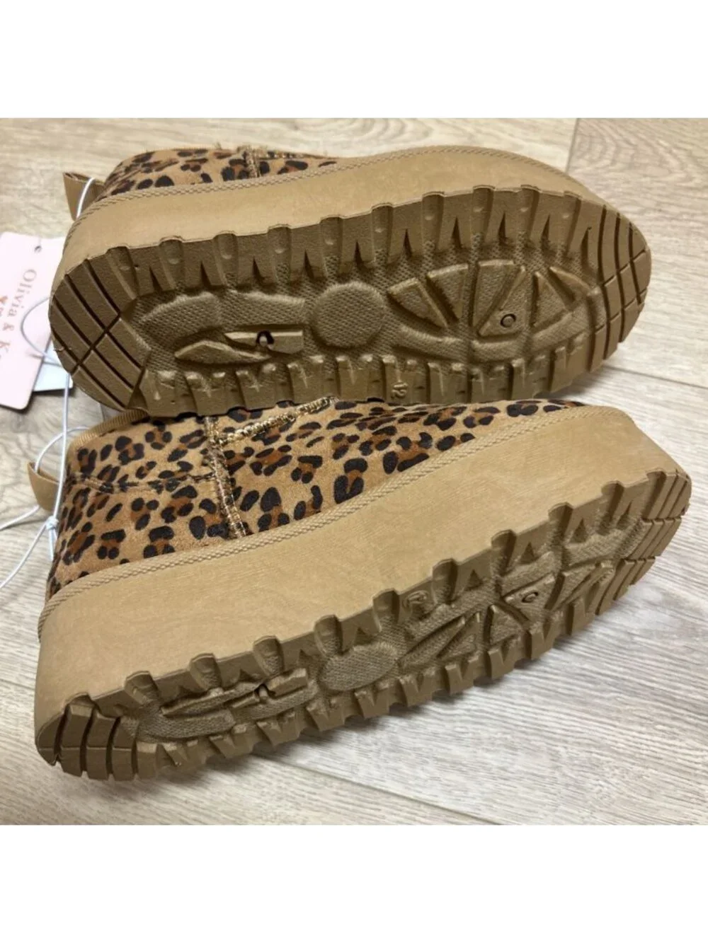 Olivia & Kate Girls Size 12 Girls Leopard Faux Fur Lined Boots. New No Box